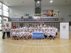 Baw się zdrowo na sportowo z koszykówką